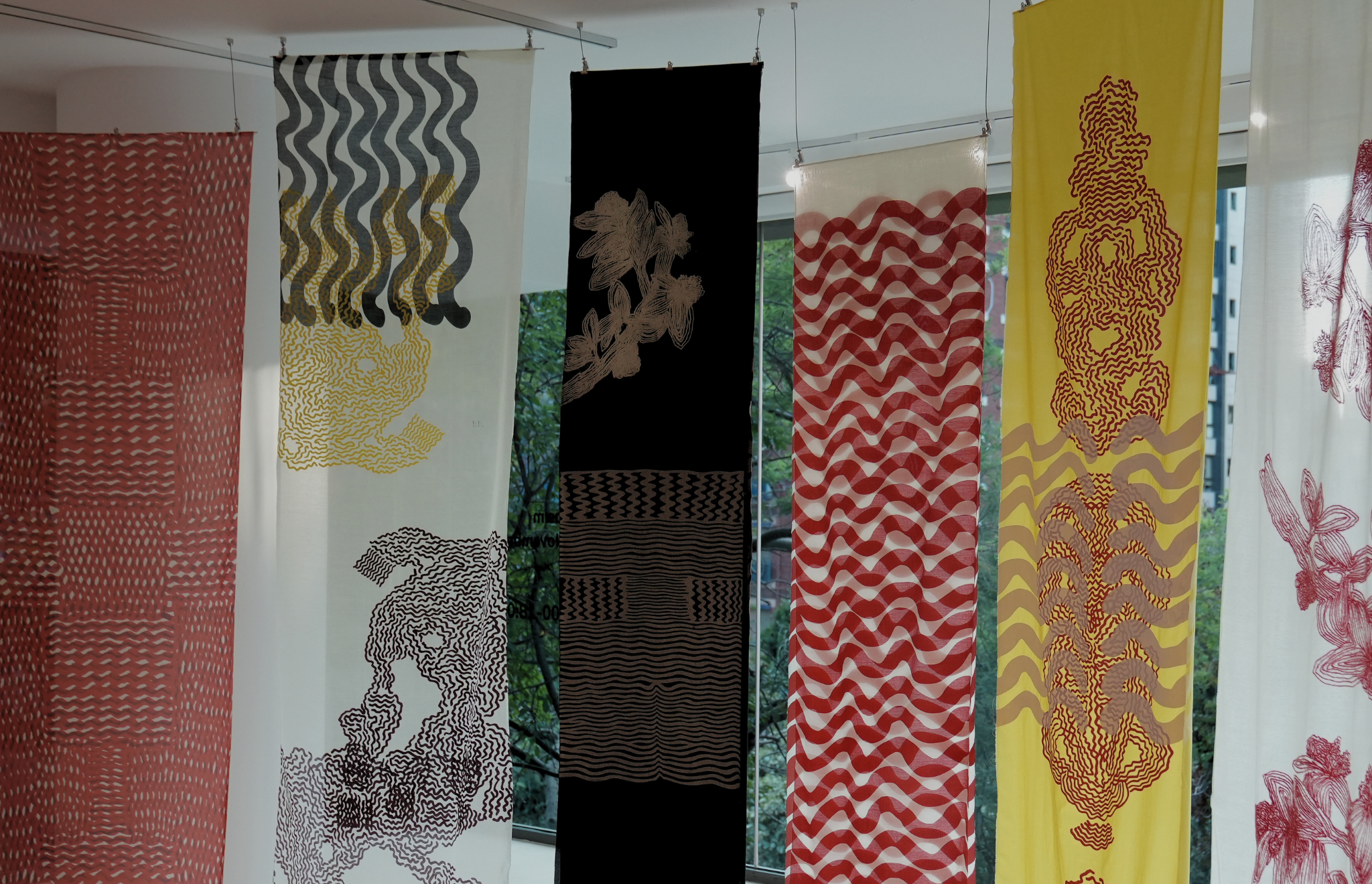 Decollage Art Space